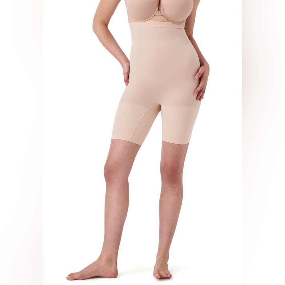 SPANX Beige seamless mid thigh short
